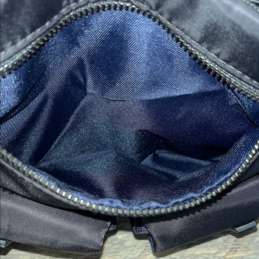 Kenneth Cole New York Vesey Crossbody Black - NWOT - Picture 5 of 13